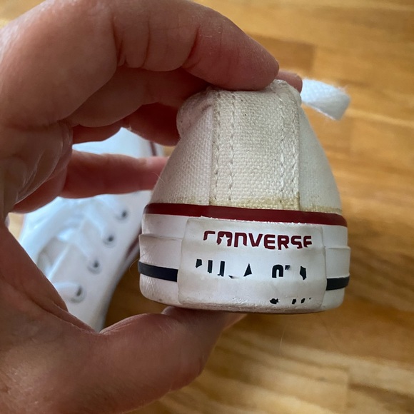 Converse All Star Chuck Taylor Youth Size 3 White Casual Comfort Walking Shoes - Picture 4 of 9